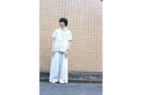 ワイスリーの3ストライプマットスナップトラックパンツ