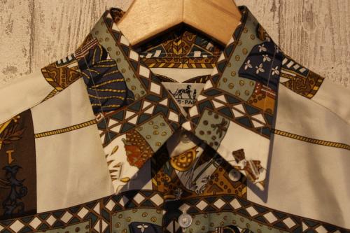 エルメスのシルクシャツ