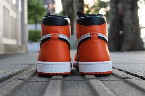 スニーカーのレトロハイOG