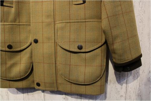 ツイードジャケットの英国製