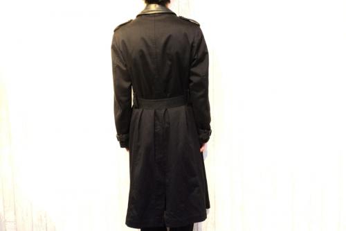 トレンチコートのデザイナーズブランド