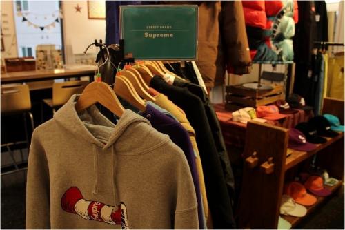 SUPREMEのシュプリーム