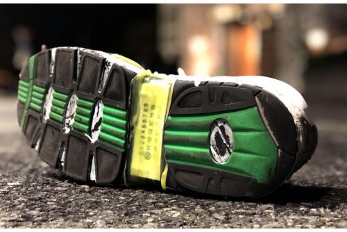 ダッドスニーカーの調布国領店