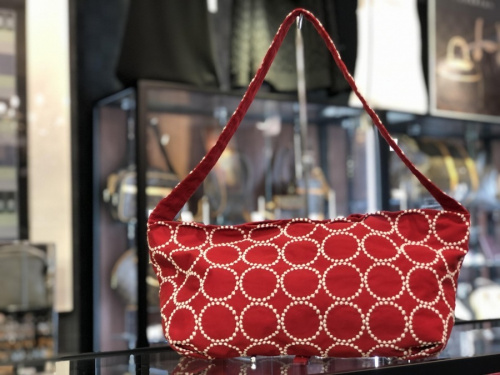 ナチュラルブランドのmina perhonen