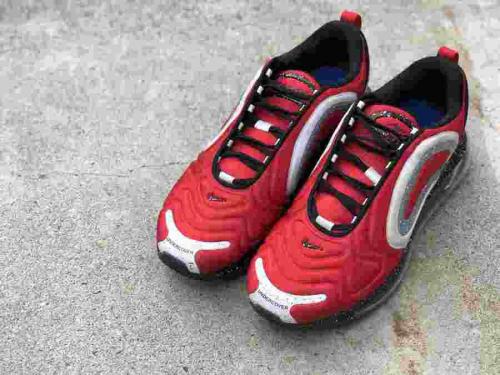 NIKE×UNDER COVERのナイキ×アンダーカバー