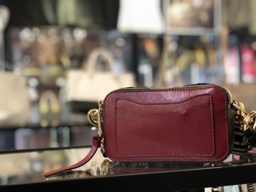 MARC JACOBSのマークジェイコブス