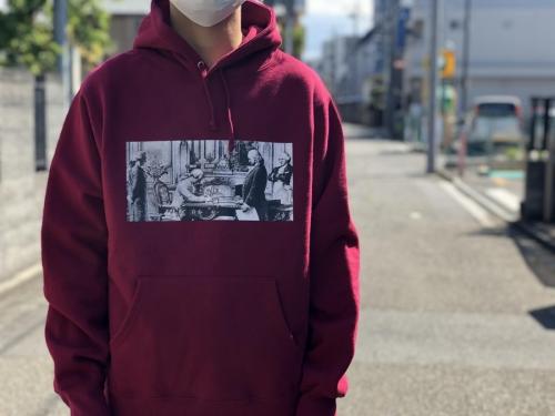 オンラインにて出品中