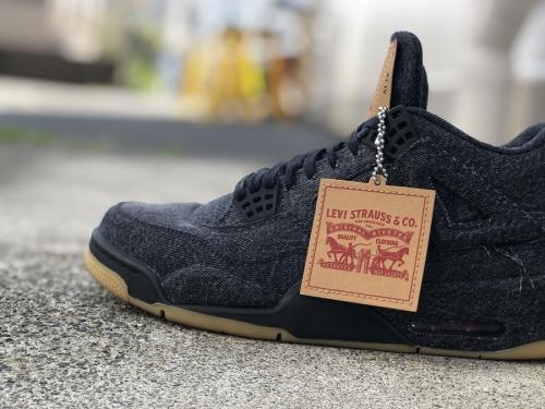 AIR JORDAN 4 RETRO LEVIS NRGのA02571-001