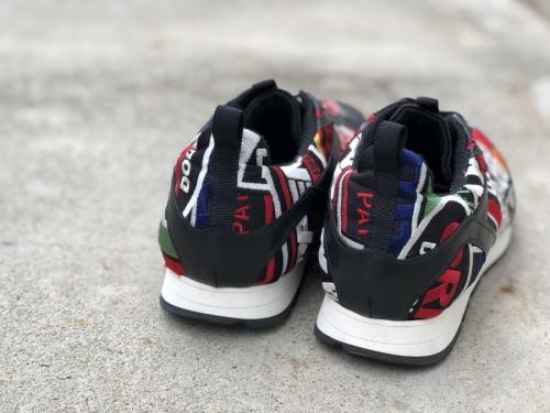 ダブレットのCHAOS PATCHES SNEAKER