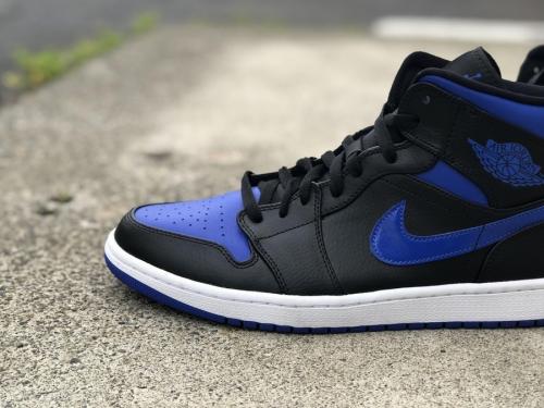 AIR JORDAN 1 MID ROYALの554724-068