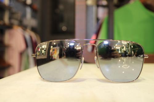 サングラスのメンズ