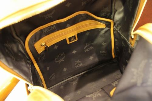 スタッズバックパック　リュック　MMK3SVE18C0001のトレファクスタイル調布国領店