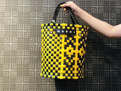 マルニのフラワーカフェバスケットバック