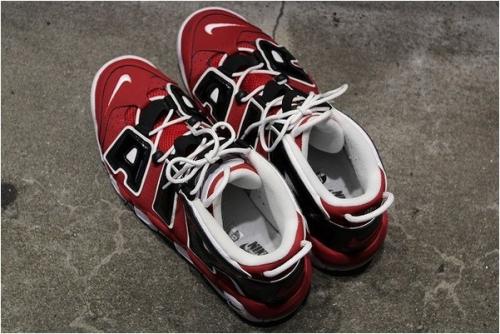 エアモアアップテンポ96 AIR MORE UPTEMPO96 921948-600のトレファクスタイル調布国領店