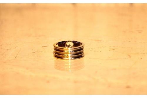 フェンディのF IS FENDIRING エフイズフェンディリング