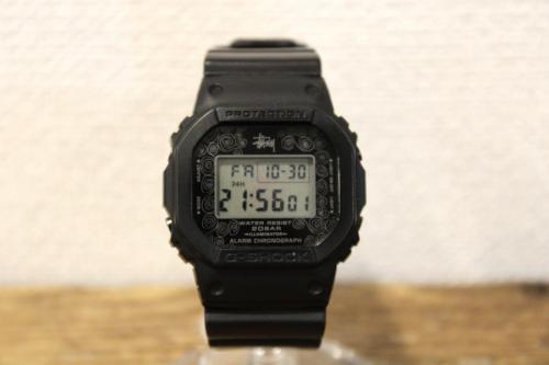 ステューシー × カシオのデジタルウォッチ G-SHOCK DW-5000ST