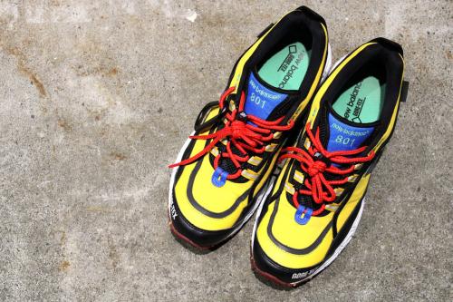 ニューバランス×ザ・アパートメントのローカットスニーカー ML801GTX GORE-TEX
