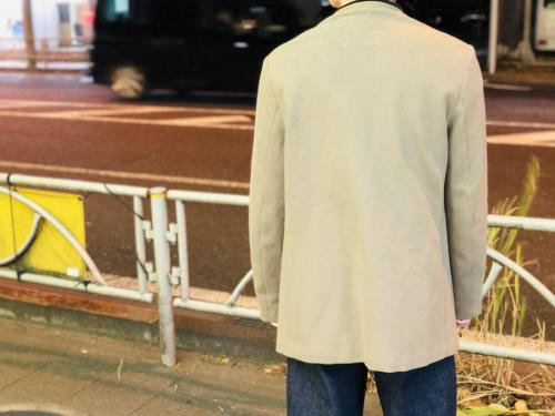 ノーカラージャケットのメンズ