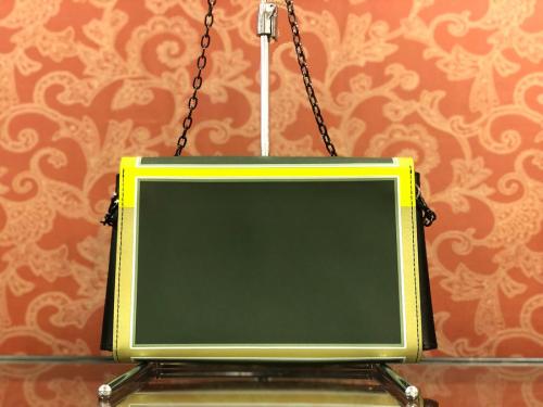 イッセイミヤケのショルダーバッグ GUSTON