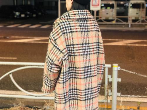 アンユーズドのチェックコート