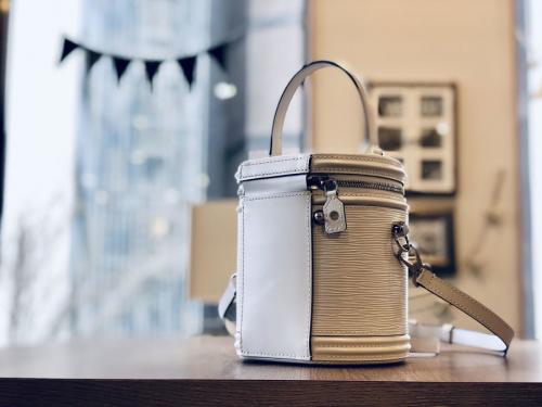 LOUIS VUITTON 　のルイ ヴィトン　