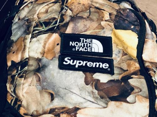 SUPREME × THE NORTH FACEのシュプリーム × ザ・ノース・フェイス