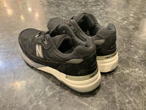 ニューバランスのM996BL