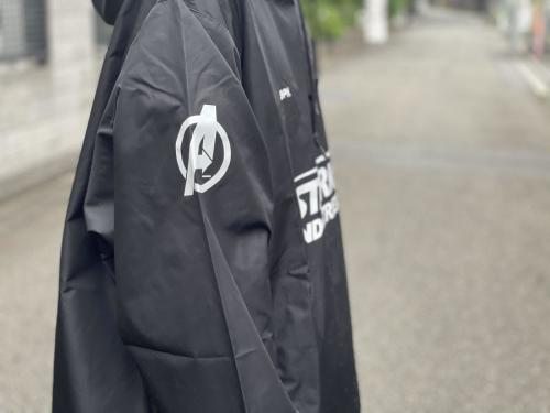 エフシーアールビーのMARVEL / TRAINING ANORAK