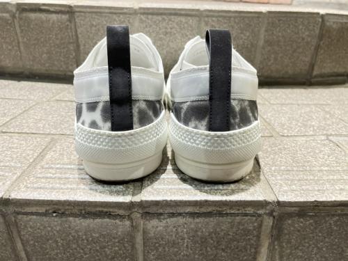 ディオールのローカットスニーカー