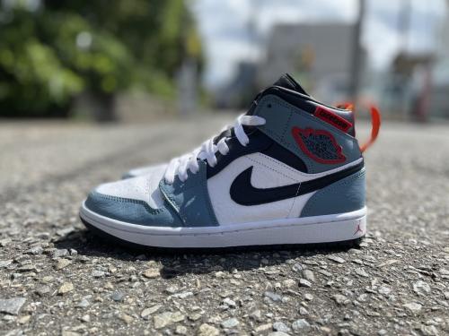 ナイキ × ファセッタズムのAIR JORDAN 1 MID FEARLESS