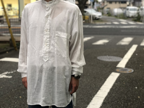 ドメスティックブランドのCOMOLI