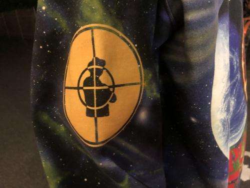 パブリックエネミースウェットシャツのトレファクスタイル調布国領店