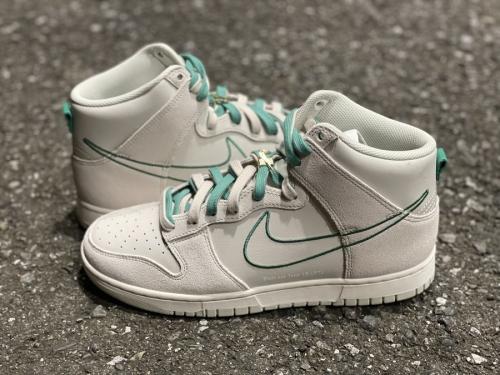 ナイキのDUNK HIGH SE FIRST USE