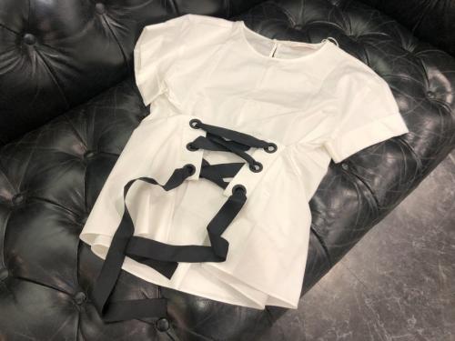 ザラのブラウス