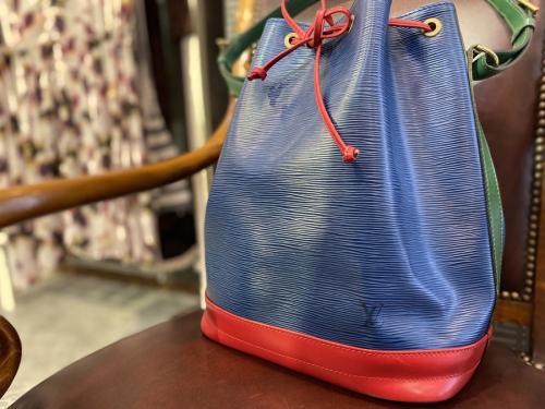 ルイヴィトンのノエ　トリコロール