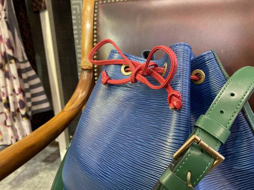 ノエ　トリコロールのトレファクスタイル調布国領店