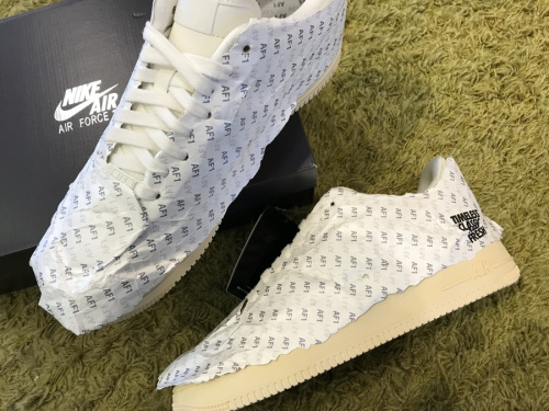 スニーカーのNIKE