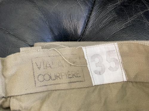 フレンチアーミーのM-52チノパン