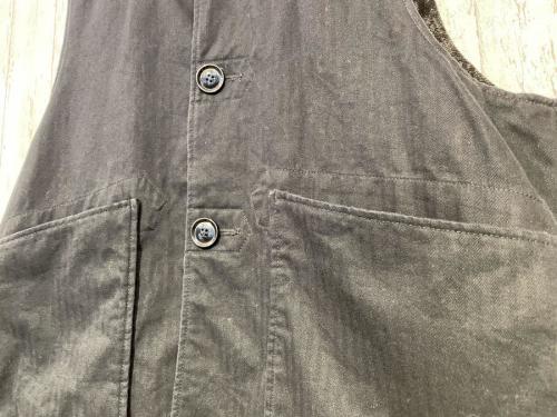 エンジニアードガーメンツのOver Vest