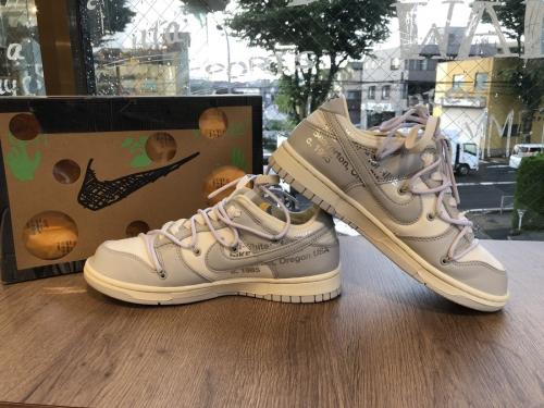 ナイキ×オフホワイトのダンクロー