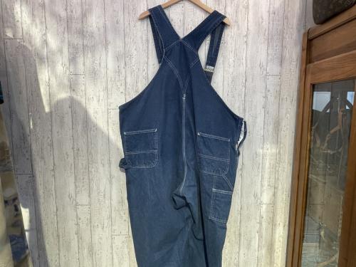カーハートのオーバーオール