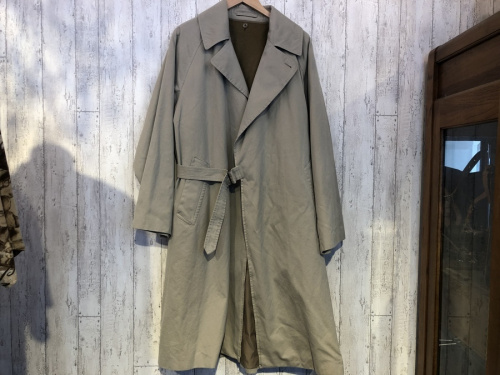 ドメスティックブランドのCOMOLI