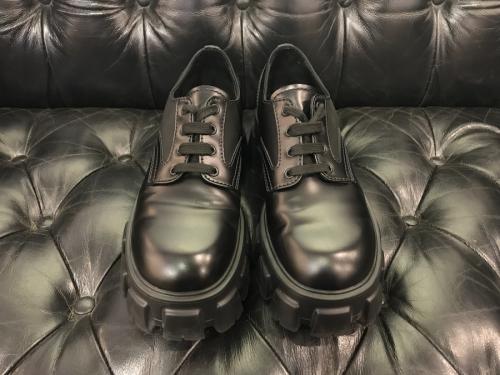 PRADA モノリス22AW限定カラー 8039000954930_1.jpg?v=