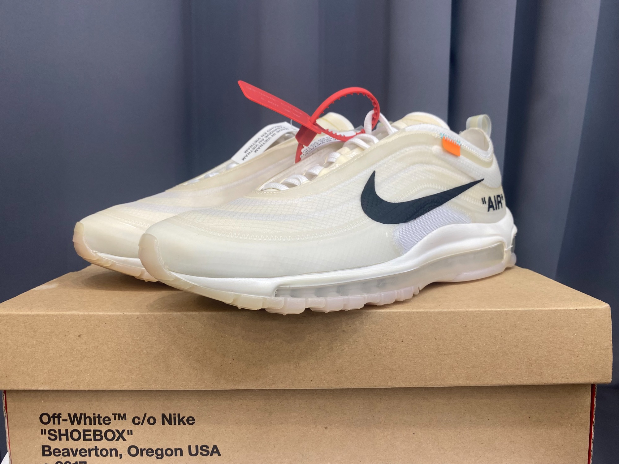 根強い人気コラボアイテム【NIKE×OFF-WHITE／ナイキ×オフホワイト 