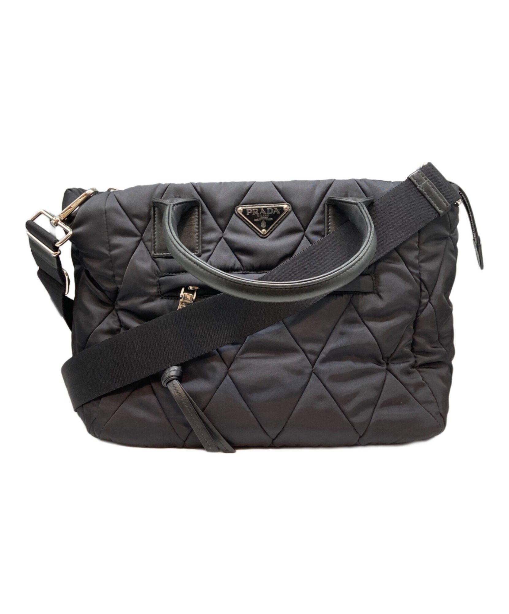 PRADA / プラダ】キルティングナイロントートバッグ | 永遠の定番 PRADA / プラダ】キルティングナイロントートバッグ | 永遠の定番