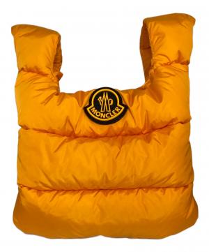 「ラグジュアリーブランドのMONCLER 」