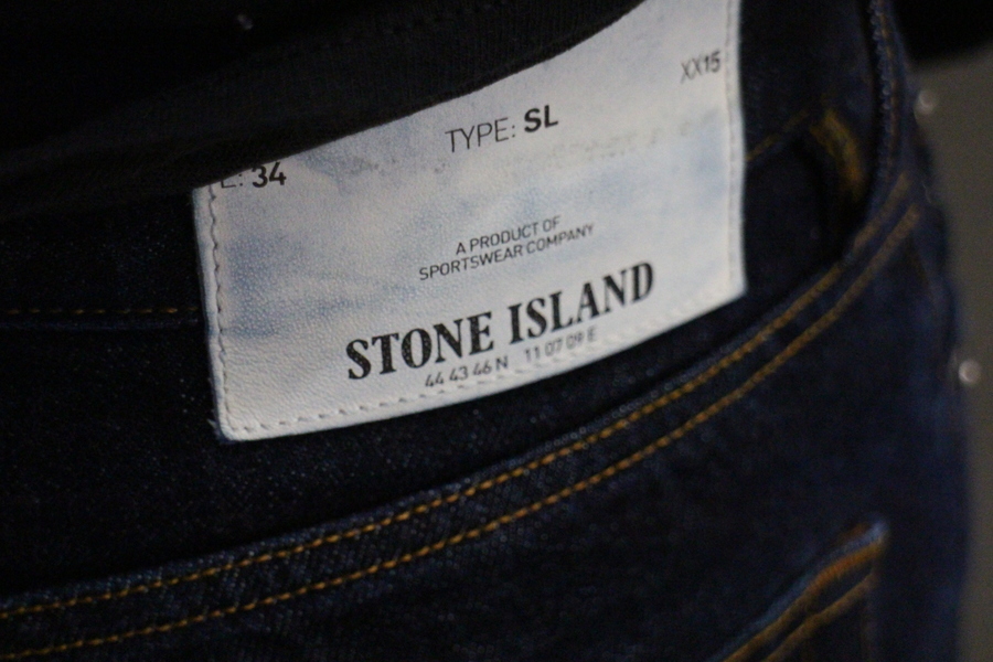 STONE ISLAND/ストーンアイランド】から【デニムパンツ】が入荷致し 