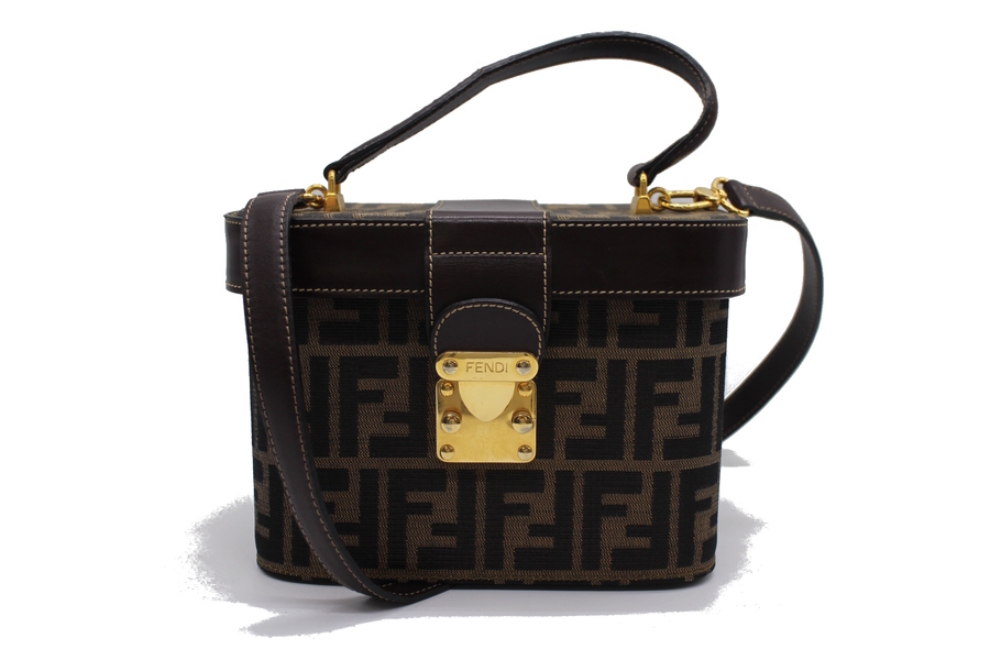 FENDI フェンディ　バニティバッグ