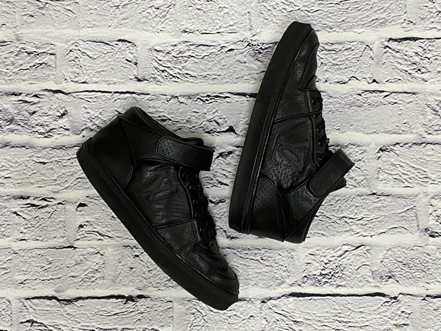 美品ルイ・ヴィトン/ミドルカットレザースニーカー/MS0174 9 LOUIS VUITTON/ルイヴィトン】から【ミドルカットレザースニーカー】が