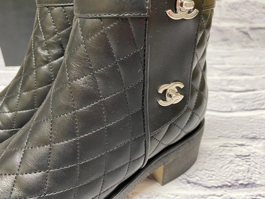 CHANEL ターンロックブーツ ショートブーツ CHANEL】ターンロック